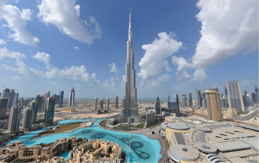 Tinggi Burj Khalifa Menapak Langit Dubai Dengan Rekor Arsitektur