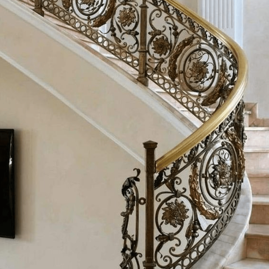 Motif railing tangga Klasik dengan Ornamen