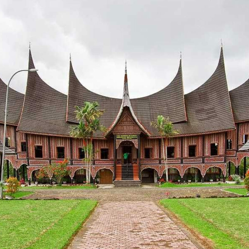 Rumah Gadang (Sumatera Barat)