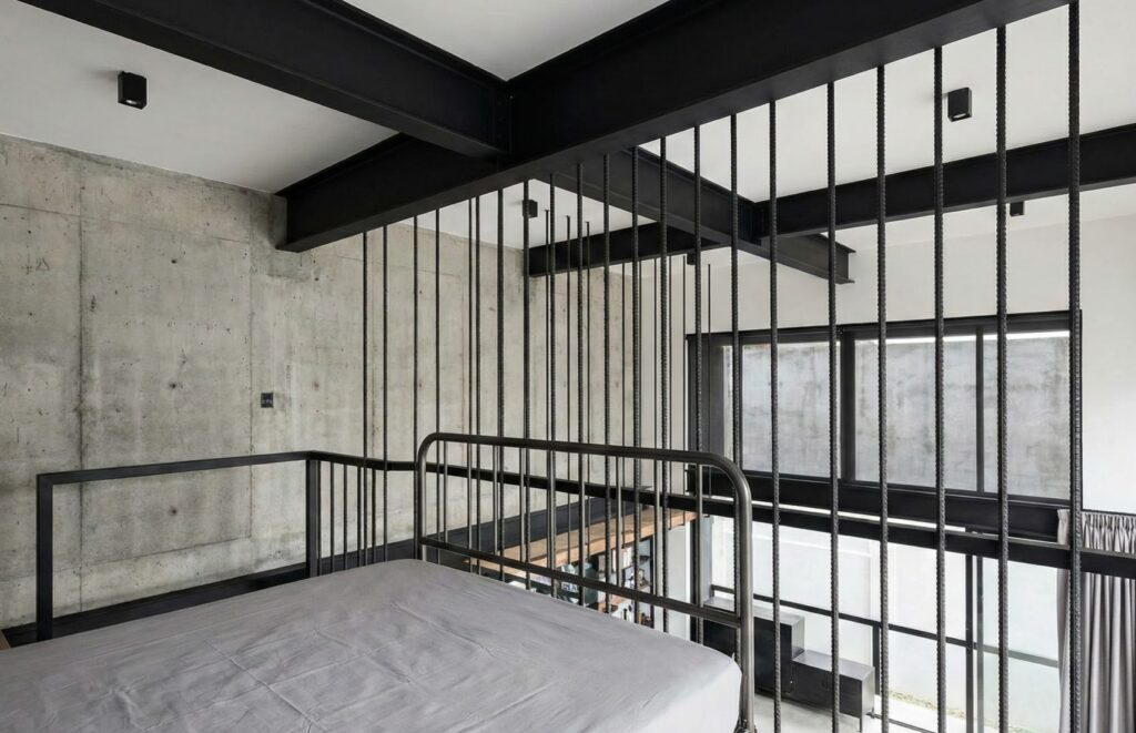 Mezzanine Kamar Industrial Modern